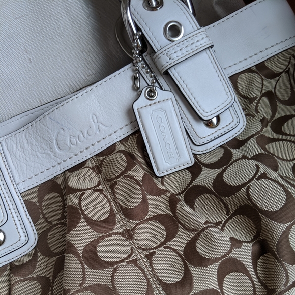 Coach classic 12CM "C" Tote bag - Picture 4 of 6